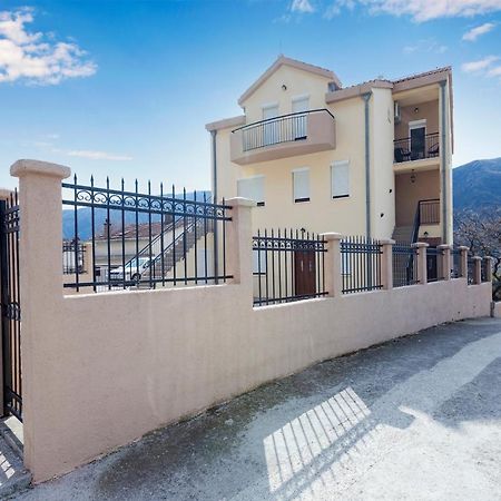 Apartments Donkovic Kotor Exteriör bild